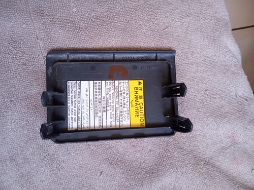 Tapa Base De Fusibles Toyota Hiace 2015-2019. (Usado)