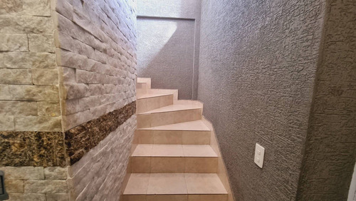 Imagen 14 de 14 de 162104 Lerry Paez 0414-9408606 Venta Townhouse Res Villas Iñaki Naguanagua Solo Clientes