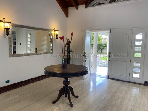 Casa En Venta Alto Hatillo Mls #25-4113