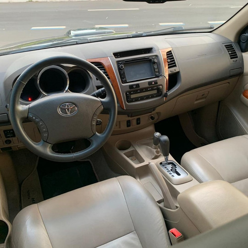 Toyota Hilux 2011 3.0 Srv Cab. Dupla 4x4 Aut. 4p