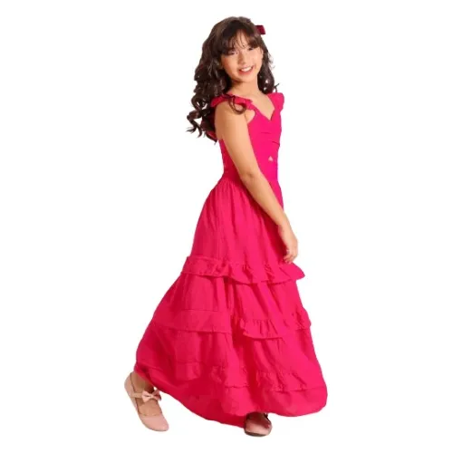 Roupa de adolescente para casamento 2025