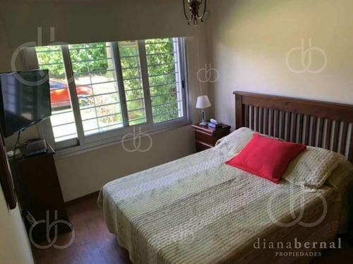 Imagen 7 de 14 de Casa En Punta Del Este, Playa Mansa. Excelente Ubicación A Una Cuadra De La Playa. - Ref: 54149