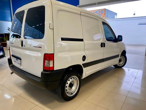 Imagem 2 de 9 de Partner 1.6 Furgão 800kg 16v Flex 3p Manual
