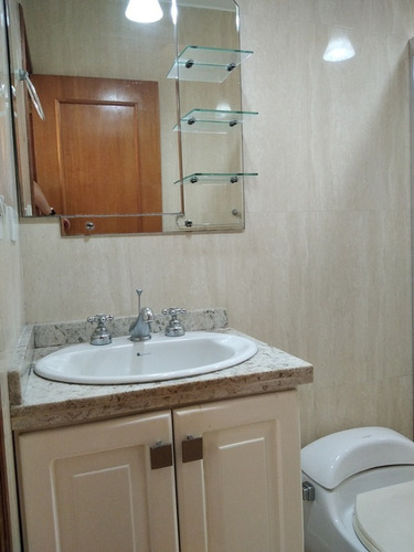 Imagen 19 de 23 de Town House En Alquiler Conj. Res Costa Dorada