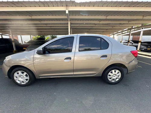 Renault Logan 1.6 Authentique