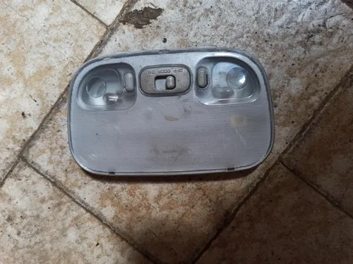 Lámpara De Techo Mazda Bt50 (Usado)