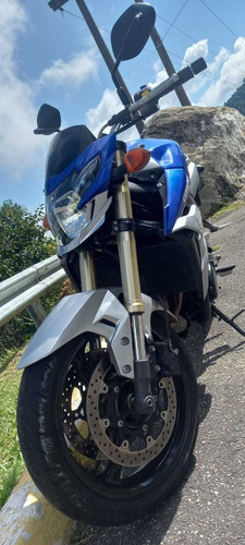 Imagem 4 de 5 de Suzuki Gsr 750