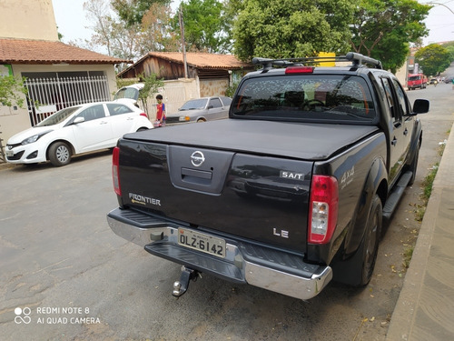 Nissan Frontier 2013 2.5 Le Cab. Dupla 4x4 Aut. 4p