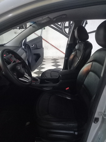 Imagem 8 de 14 de Kia Sportage 2012 2.0 Lx 4x2 Aut. 5p