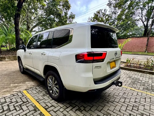 Land Cruiser 300 Vx Gasolina Blindaje 2 Plus