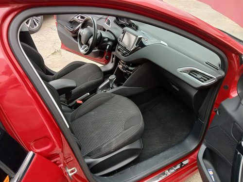 Peugeot 208 Allure Automático