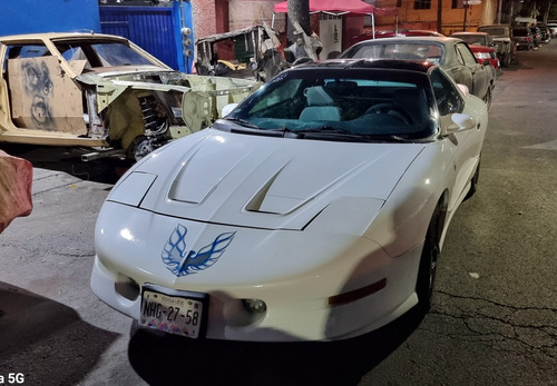 Pontiac Firebird Transam 