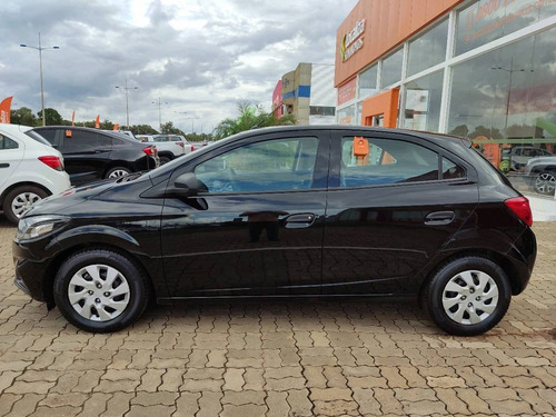 Imagem 3 de 15 de Chevrolet Onix 1.0 Mpfi Joy 8v Flex 4p Manual