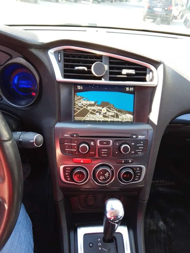 Imagen 11 de 18 de Citroen C4 Lounge 1.6 Thp Exclusive Automatico 2014