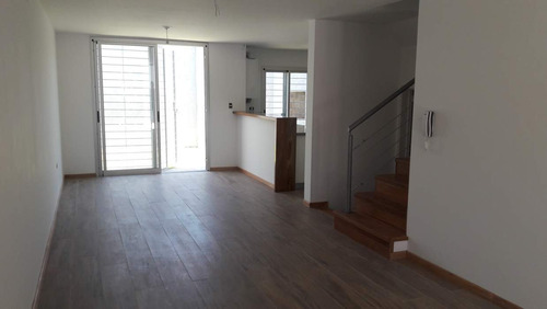 Imagen 3 de 3 de Housing A Estrenar De Excelente Calidad Zona Del Dino Mall, 3 Dormitorios, 3 Baños, Seguridad
