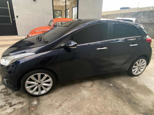 Imagem 1 de 11 de Hyundai Hb20 2014 1.6 Premium Flex 5p