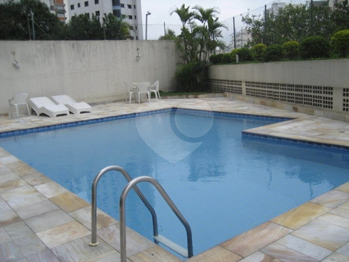 Imagem 19 de 30 de Cobertura Reformada Com Piscina E Churrasqueira - Reo5100