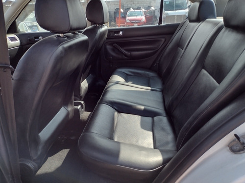 Imagen 9 de 10 de Volkswagen Jetta Clásico 2011 2.0 Gl Tiptronic At