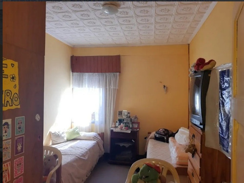 Imagen 6 de 11 de Casa De 4 Ambientes + Depto 2 Amb. En Planta Alta