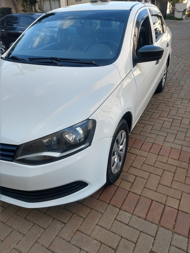 Volkswagen Voyage 2015 1.0 Trendline Total Flex 4p