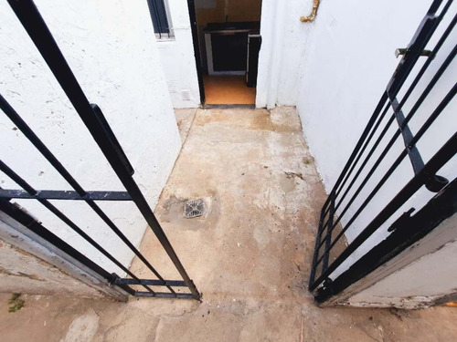 Imagen 9 de 12 de Departamento En Alquiler En Lanus Este