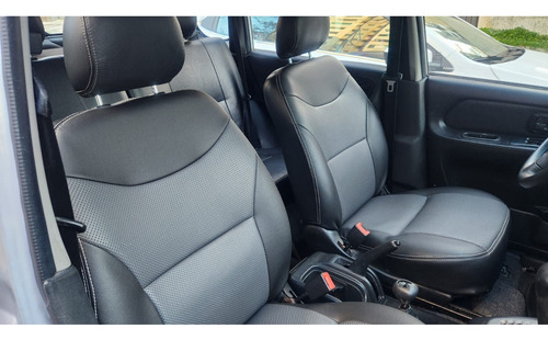 Mitsubishi Pajero TR4 2.0 4X4 16V 140CV FLEX 4P AUTOMÁTICO