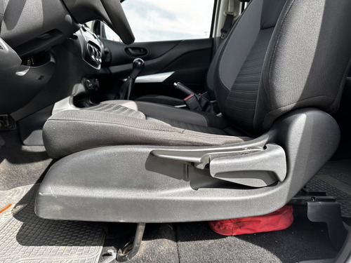 Nissan Navara NAVARA D CAB MT 4X4 2.3