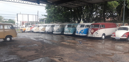Imagem 5 de 15 de Vw Kombi 75 Vw Bus Corujinha Combi Jarrinha Tenho Diversas