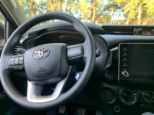 Imagen 11 de 13 de Toyota Hilux 2023 2.4 Cd Dx 150cv 4x2