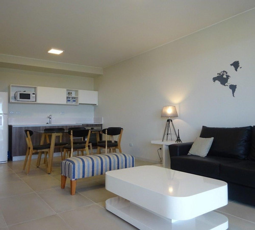 Imagen 11 de 26 de Departamento En Alquiler - Zona: Centro / Ref: 3031