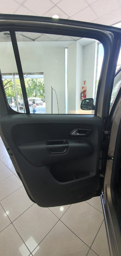 Imagen 18 de 25 de Volkswagen Amarok V6 Comfortline 258cv 4x4 At My23 #22