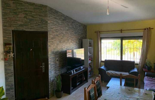 Imagen 6 de 8 de Vendo Espectacular Casa De Tres Dormitorios En San Benito