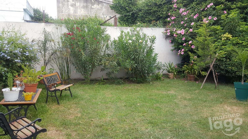 Imagen 15 de 19 de Casa En Venta De 3 Dormitorios C/ Cochera En Barrio Parque