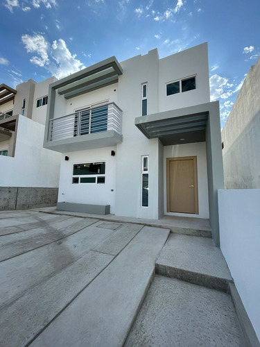 Casa En Pre-venta Modelo Bruma Plus, Fracc. Andarez Residencial