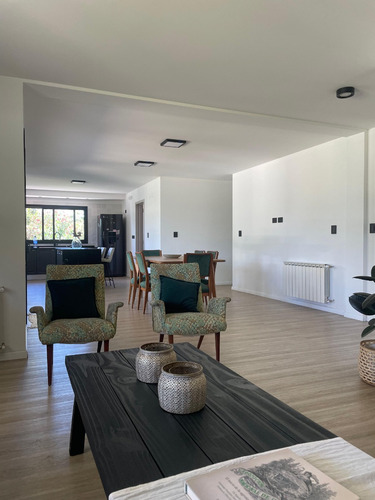 Se Vende Increible Casa En Barrio La Paloma, Villa Allende!!