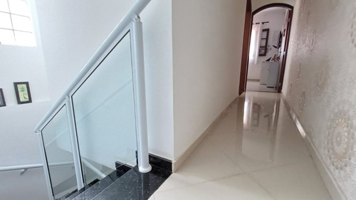 Sobrado À Venda | 3 Quartos | Suíte Com Hidro | Financiamento Disponível!