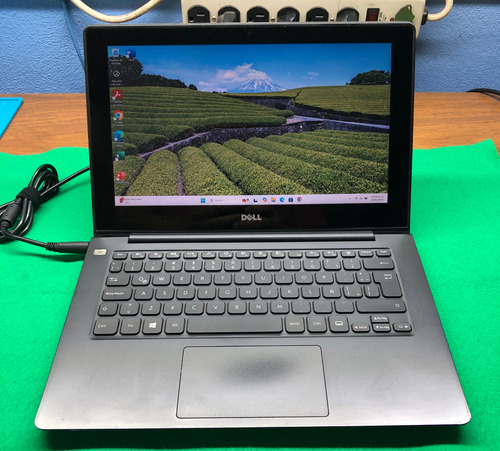 Laptop Dell Inspiron 11 3137 Touch 8 Ram 120 Ssd Celeron W11 Negro (Usado)