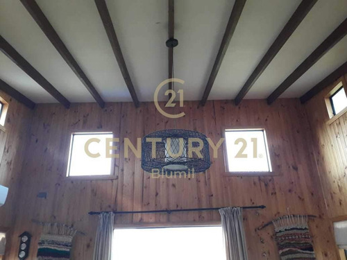 Casa Con Dos Cabañas, Puerto Varas, 6.794 Uf
