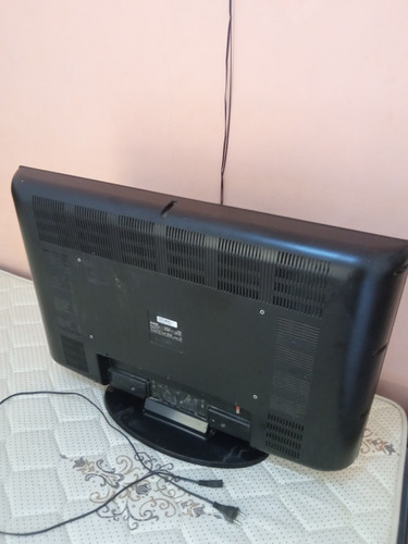 Imagem 7 de 8 de Tv Cce 32 Polegadas Tl 800 Para Peças E Reposição