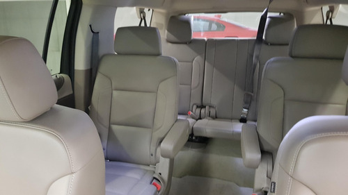 Chevrolet Suburban Lt 2018
