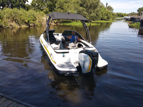Lancha Classer 206 Flyer Evinrude 150 Hp G2