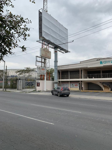Imagen 6 de 7 de Venta De Plaza Comercial Excelente Ubicación
