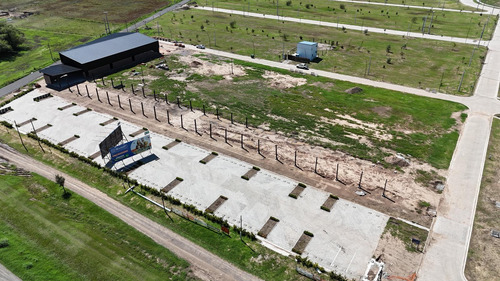 Terreno En Barrio Residencial Neander - Villa Amelia