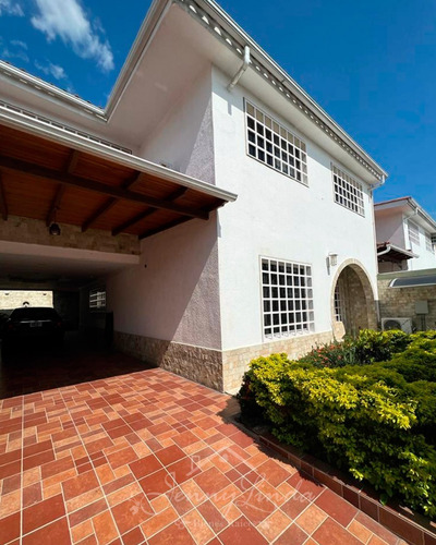 Se Vende!!! Casa En La Urbanización Villas Del Sol La Morita Aragua