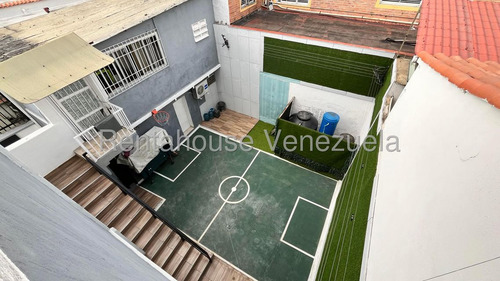 Casa En Venta En Campo Claro 3 Niveles Caracas Angela Tochon