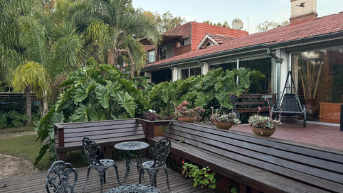 Espectacular Casona En El Delta Con Playa Privada Y Parque