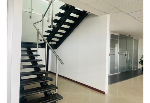 Oficina Duplex En Arriendo, Centro Empresarial, Usaquen