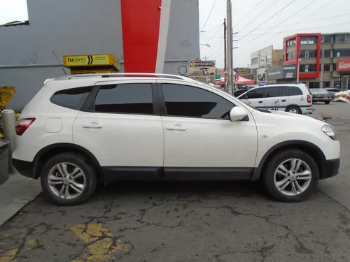 Nissan Qashqai 2.0l 4wd +2 4x2