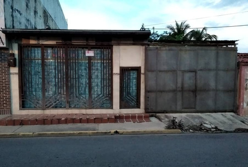Se Vende Casa Centro De Guacara Atc-1091