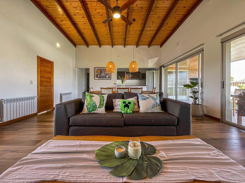 Imagen 7 de 30 de Casa De 3 Dormitorios Con Pileta En Puerto Roldán